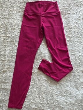 Women High-Waist Magenta Leggings sz medium